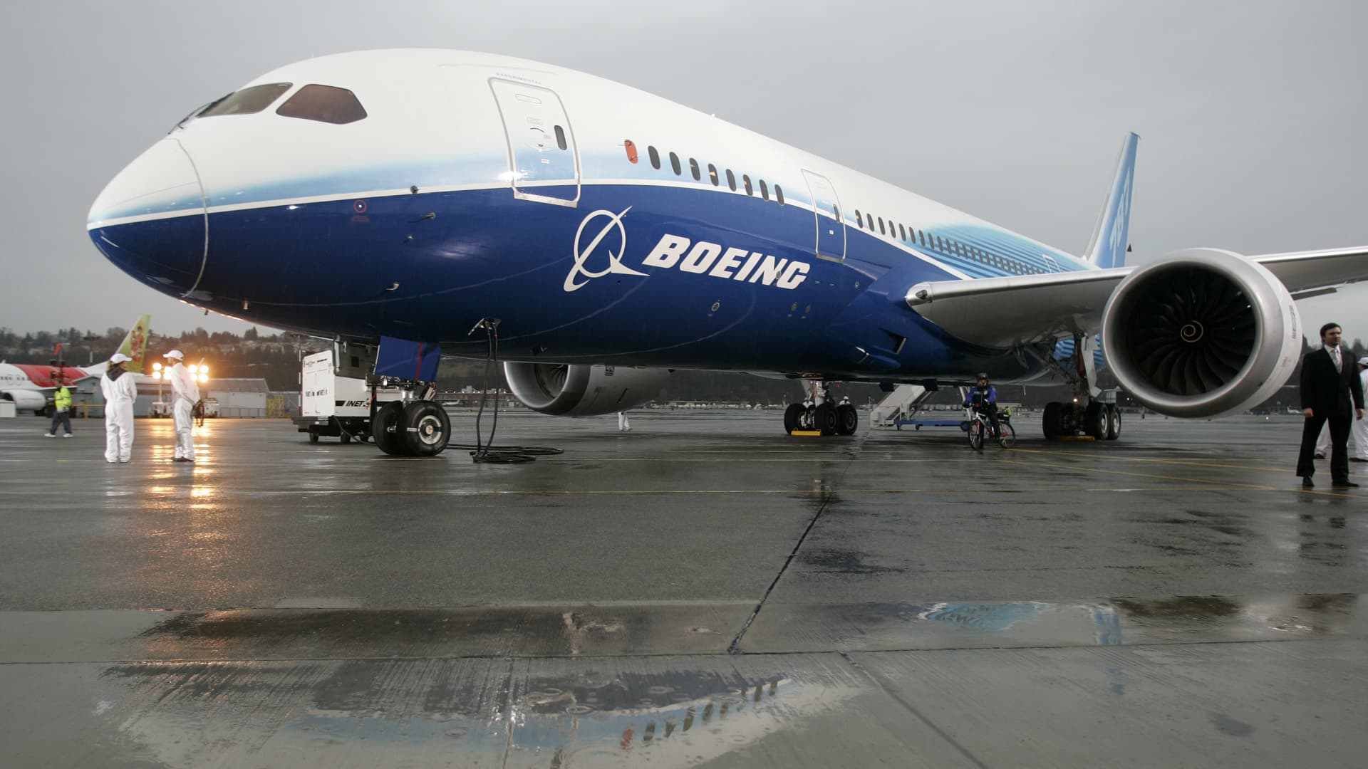 Boeing expects 787 suppliers to catch up by year’s end, restoring output