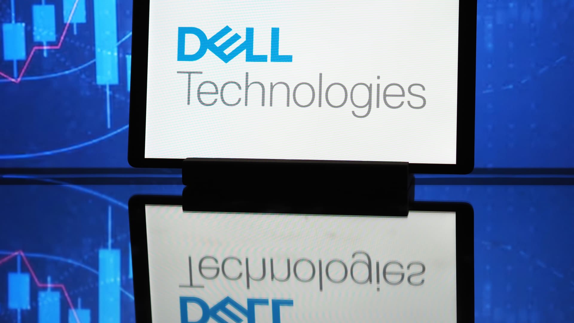 The best AI trade of the week turned out to be Dell, and Wall Street sees more gains