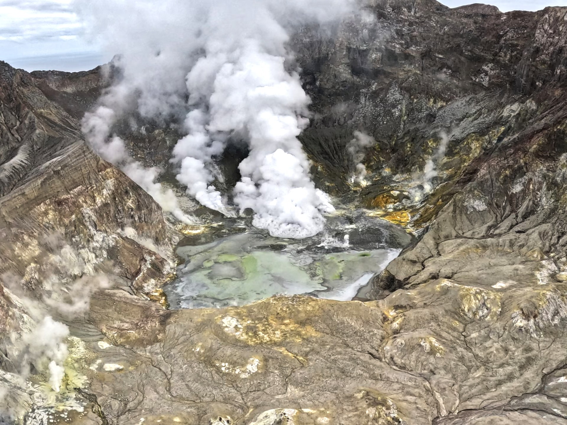 New Zealand’s White Island volcano erupts, flights grounded | Volcanoes News