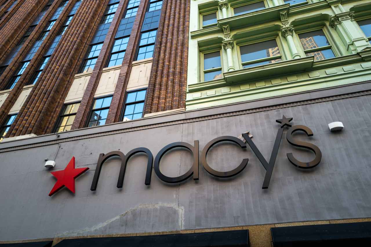 Macy’s stock falls as it cuts guidance in the face of ‘external uncertainties’