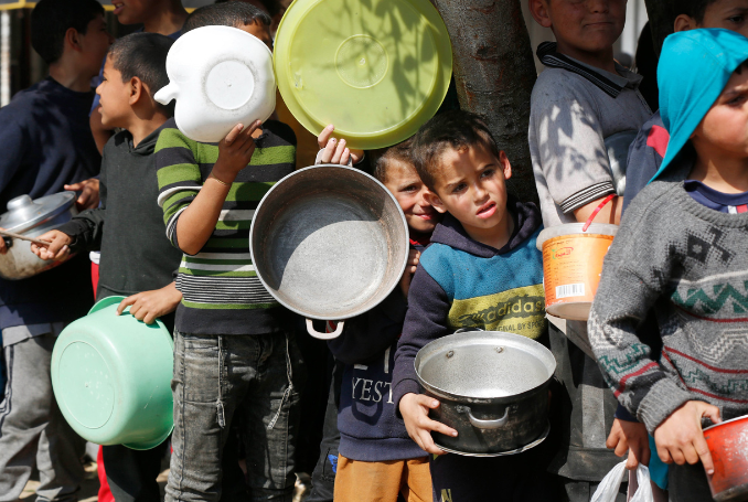 UNRWA Warns of Famine in Gaza as Aid Warehouses Run Dry
