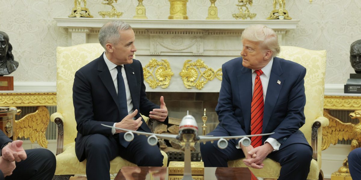 Stocks fall as Trump administration waffles on trade deals