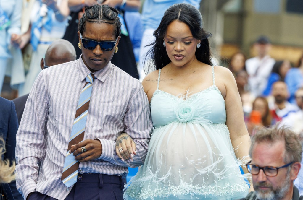 Rihanna, A$AP Rocky Walk Blue Carpet at ‘Smurfs’ Premiere in Brussels
