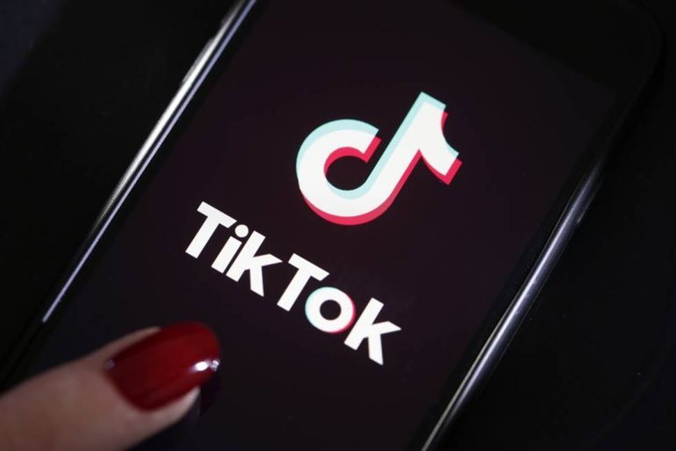 Extend and pretend Trump version: Trump to extend TikTok sale deadline for another 90 days