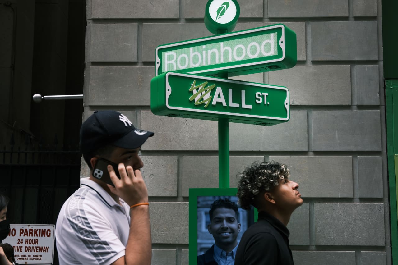 Robinhood misses out on the S&P 500 yet again, with Trade Desk to soon join the index